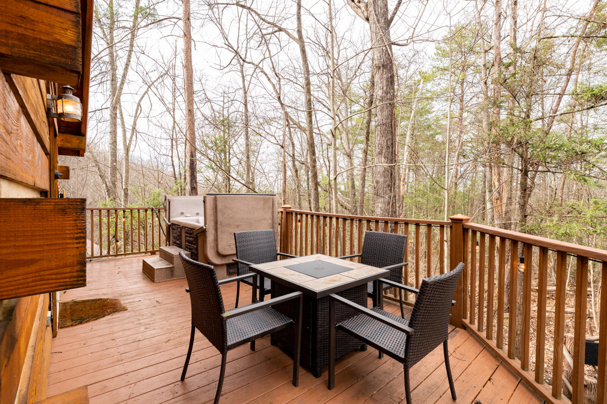 1401 Ridgefield Drive Sevierville, TN 37876 - Photo 11 of 12 1401-Ridgefield-Dr-Sevierville-TN-5