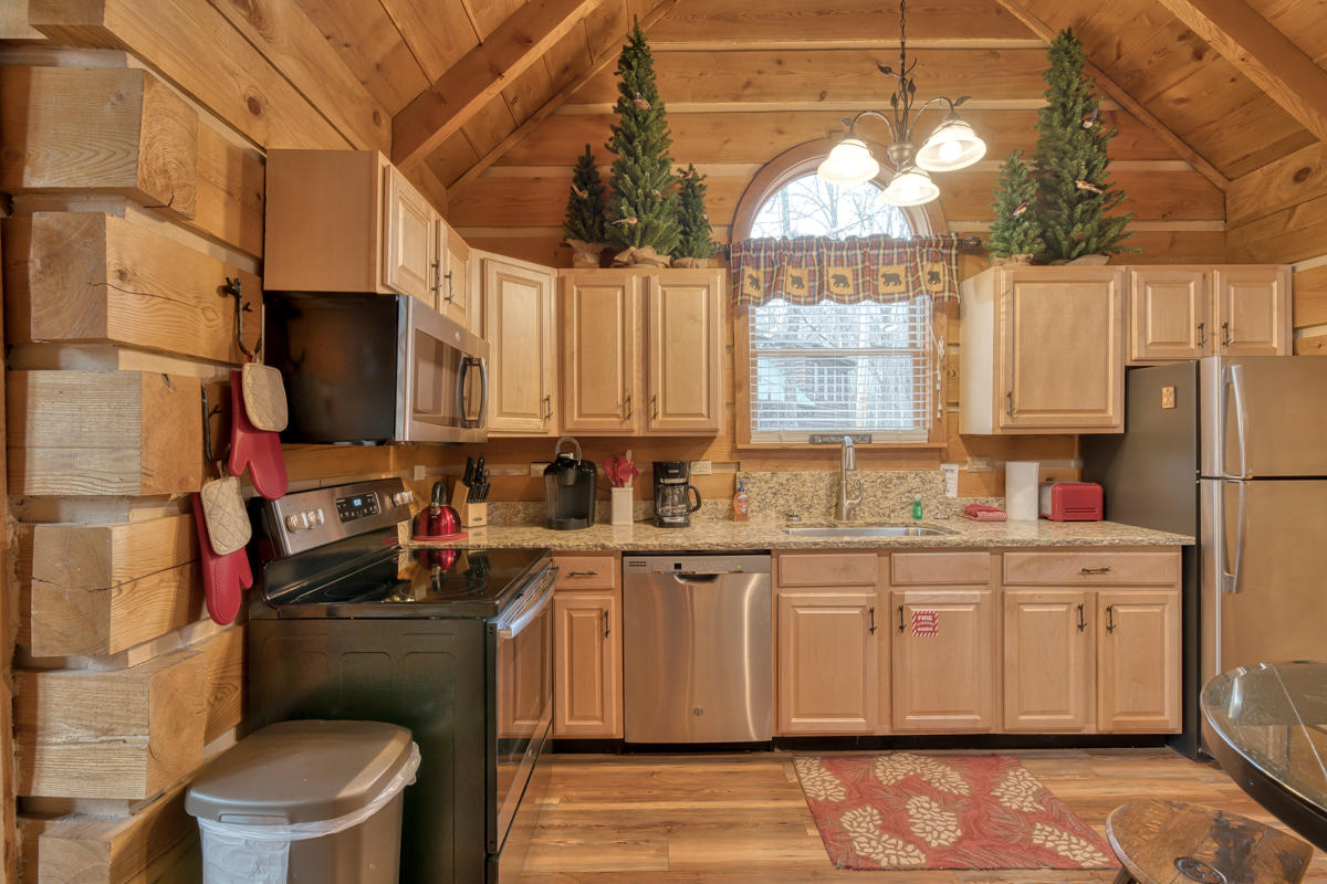 1401 Ridgefield Drive Sevierville, TN 37876 - Photo 8 of 12 1401-Ridgefield-Dr-Sevierville-TN-13