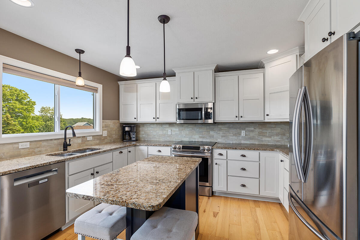 4270 Autumn Ridge Drive Middleville, MI 49333 - Photo 6 of 28 IMG_1003-33969a548d5aae3c539f594ce7e67b6