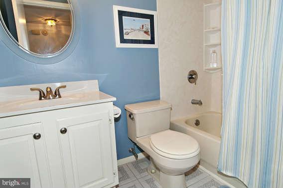 9445 Kilimanjaro Road Columbia, MD 21045 - Photo 15 of 28 Bath 2