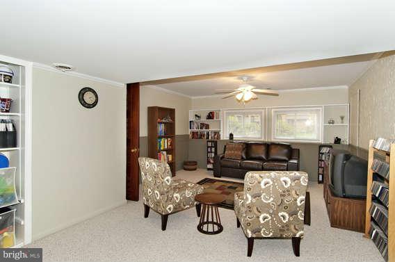 9445 Kilimanjaro Road Columbia, MD 21045 - Photo 18 of 28 Family Room