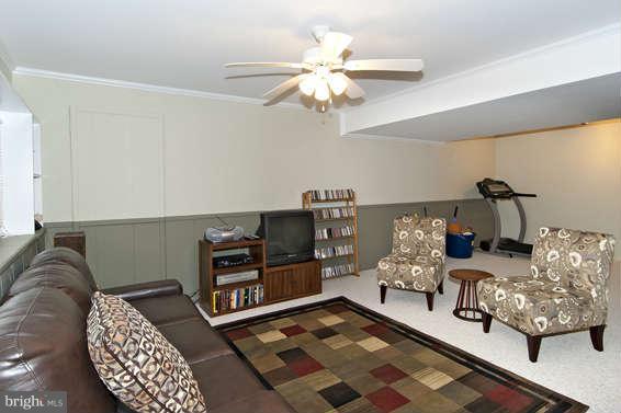 9445 Kilimanjaro Road Columbia, MD 21045 - Photo 19 of 28 Family Room