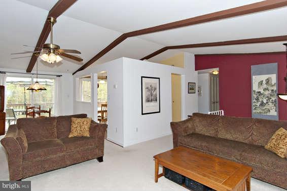9445 Kilimanjaro Road Columbia, MD 21045 - Photo 6 of 28 Living Room
