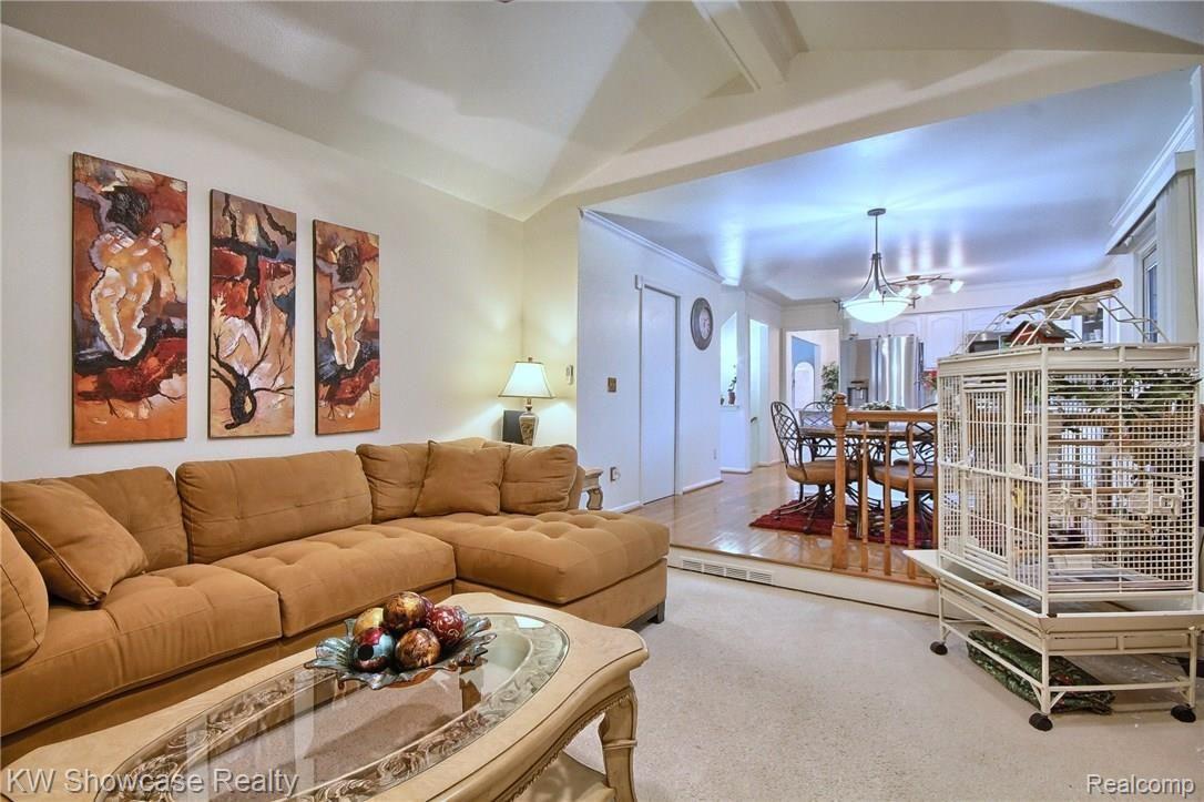 3380 Riverside Drive Canton, MI 48188 - Photo 10 of 31 Family_Room_2nd_View.jpg