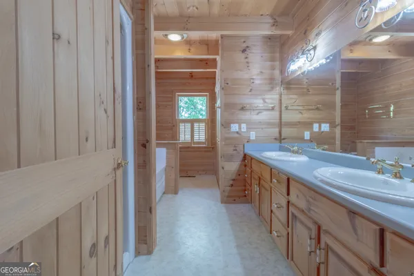 $750,000 | 739 Barnes Mill Road, Hamilton, GA 31811