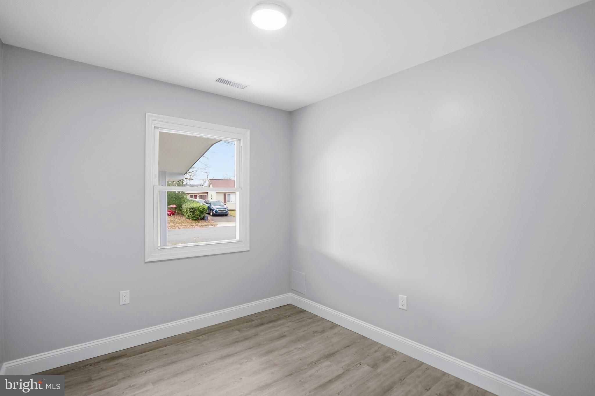 605 Sequoia Drive Edgewood, MD 21040 - Photo 24 of 28 an empty room with window