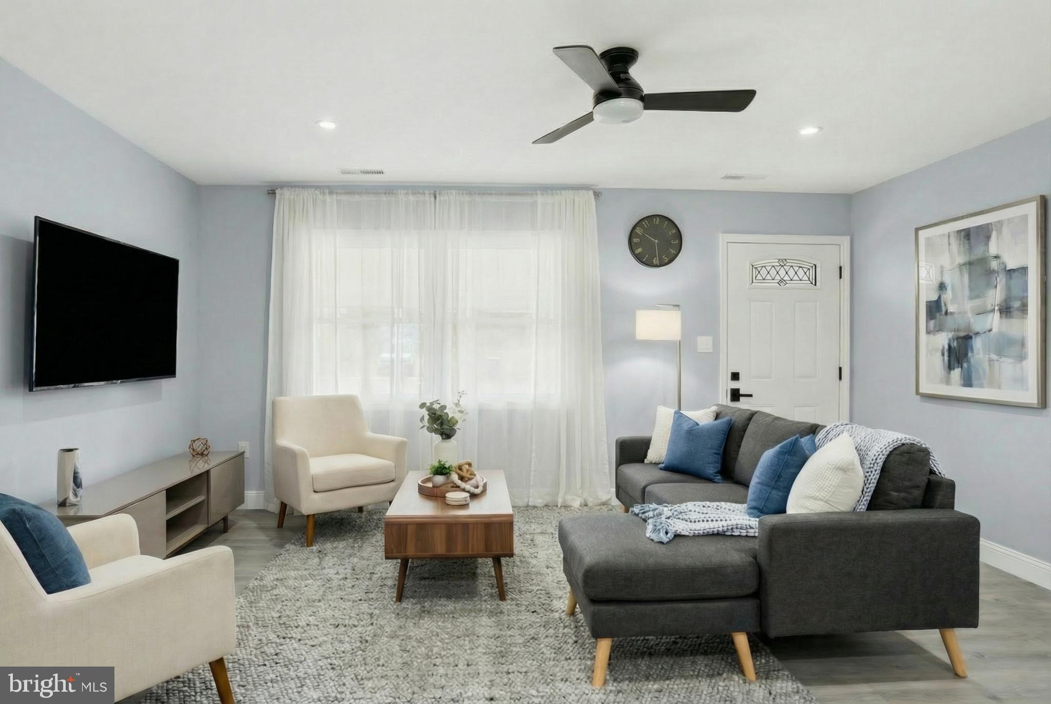 605 Sequoia Drive Edgewood, MD 21040 - Photo 4 of 28 a living room with furniture and a flat screen tv