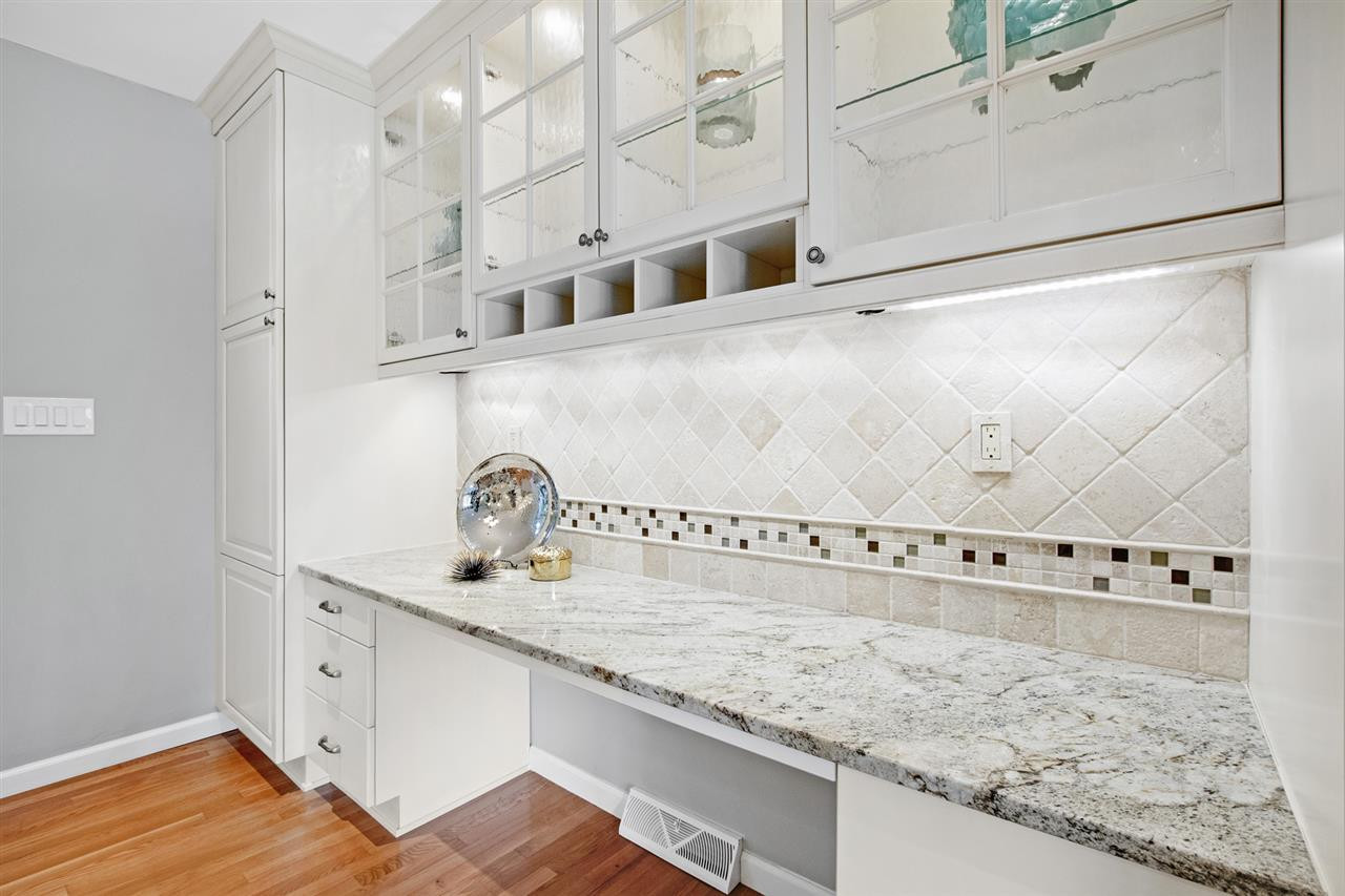 4605 Latimer Road Raleigh, NC 27609 - Photo 9 of 30 Photo 9