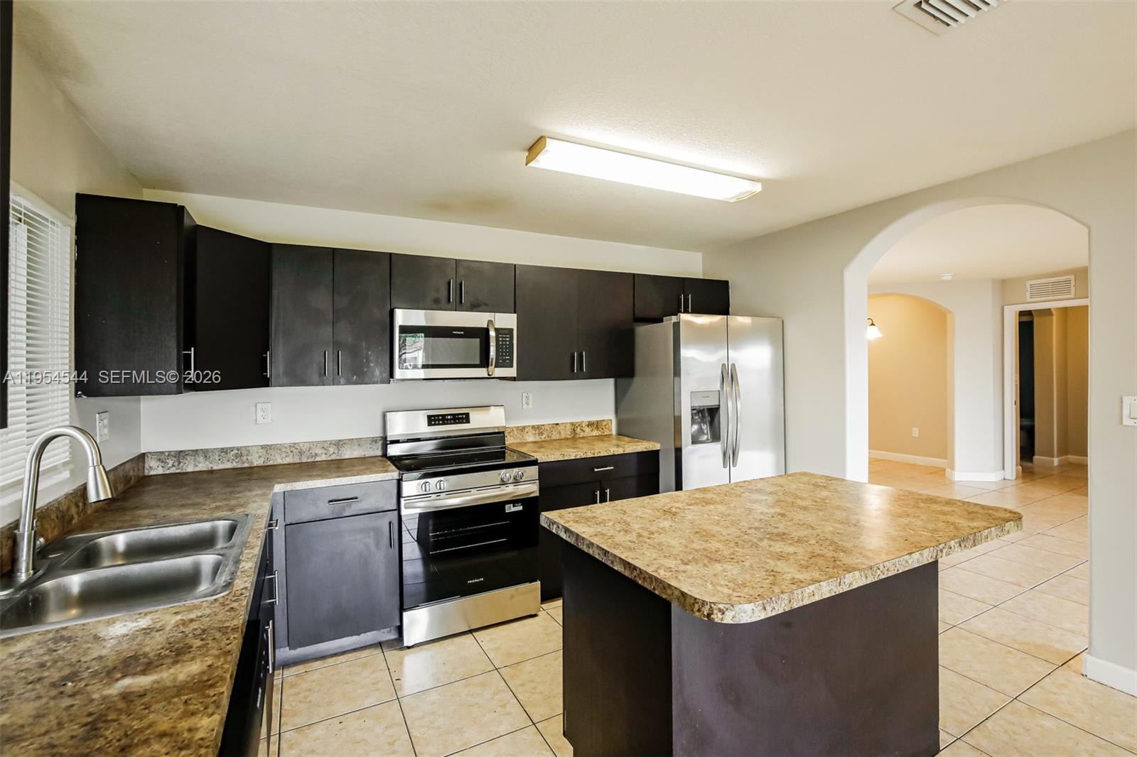 13660 Southwest 253rd Street Homestead, FL 33032 - Photo 6 of 18