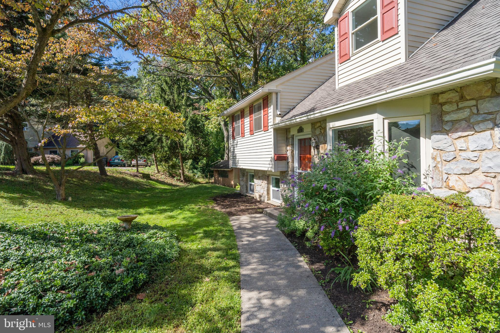 118 Spring Road Malvern, PA 19355 - Photo 2 of 35 Gallery Image 2