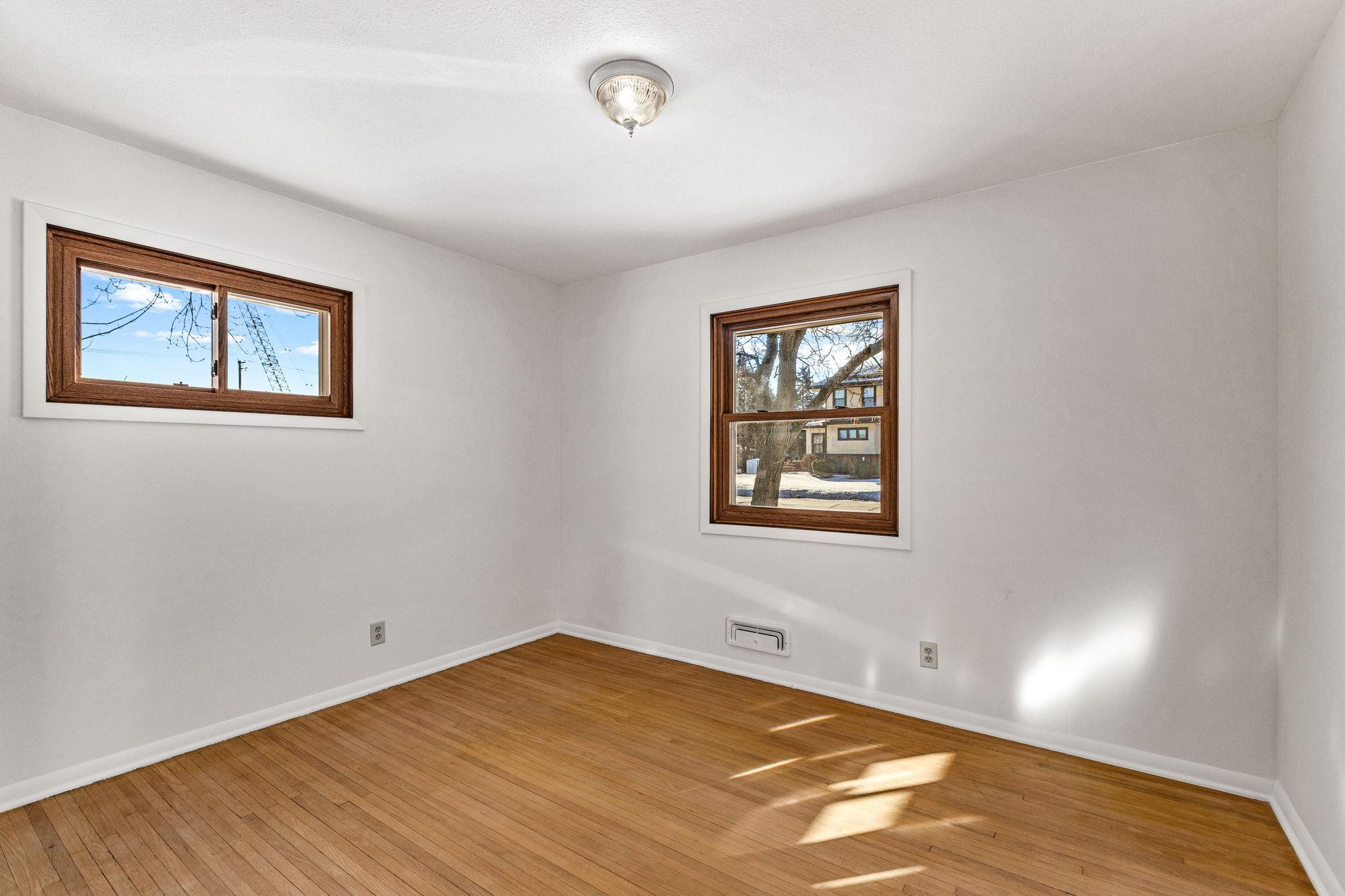 2310 Jones Place Bloomington, MN 55431 - Photo 15 of 40