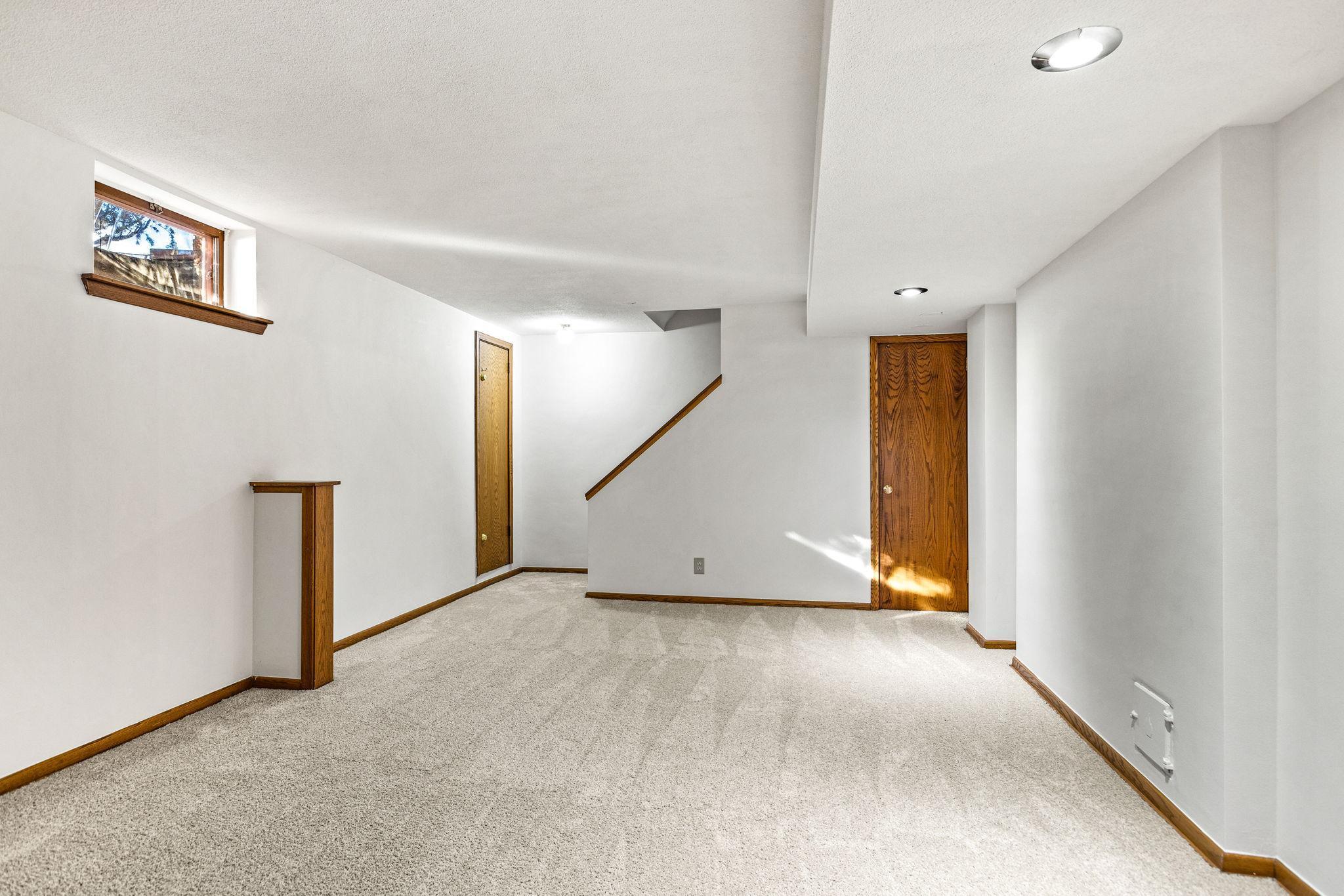 2310 Jones Place Bloomington, MN 55431 - Photo 21 of 40