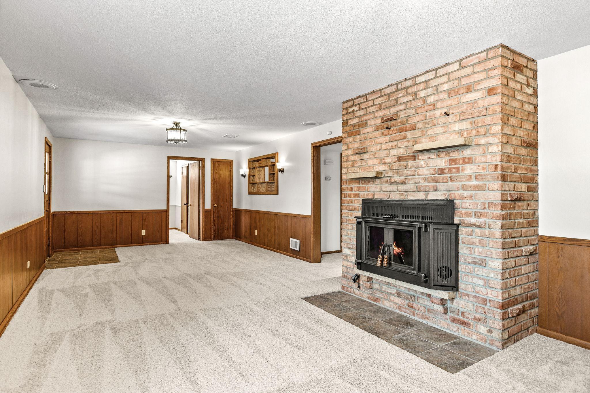 2310 Jones Place Bloomington, MN 55431 - Photo 24 of 40