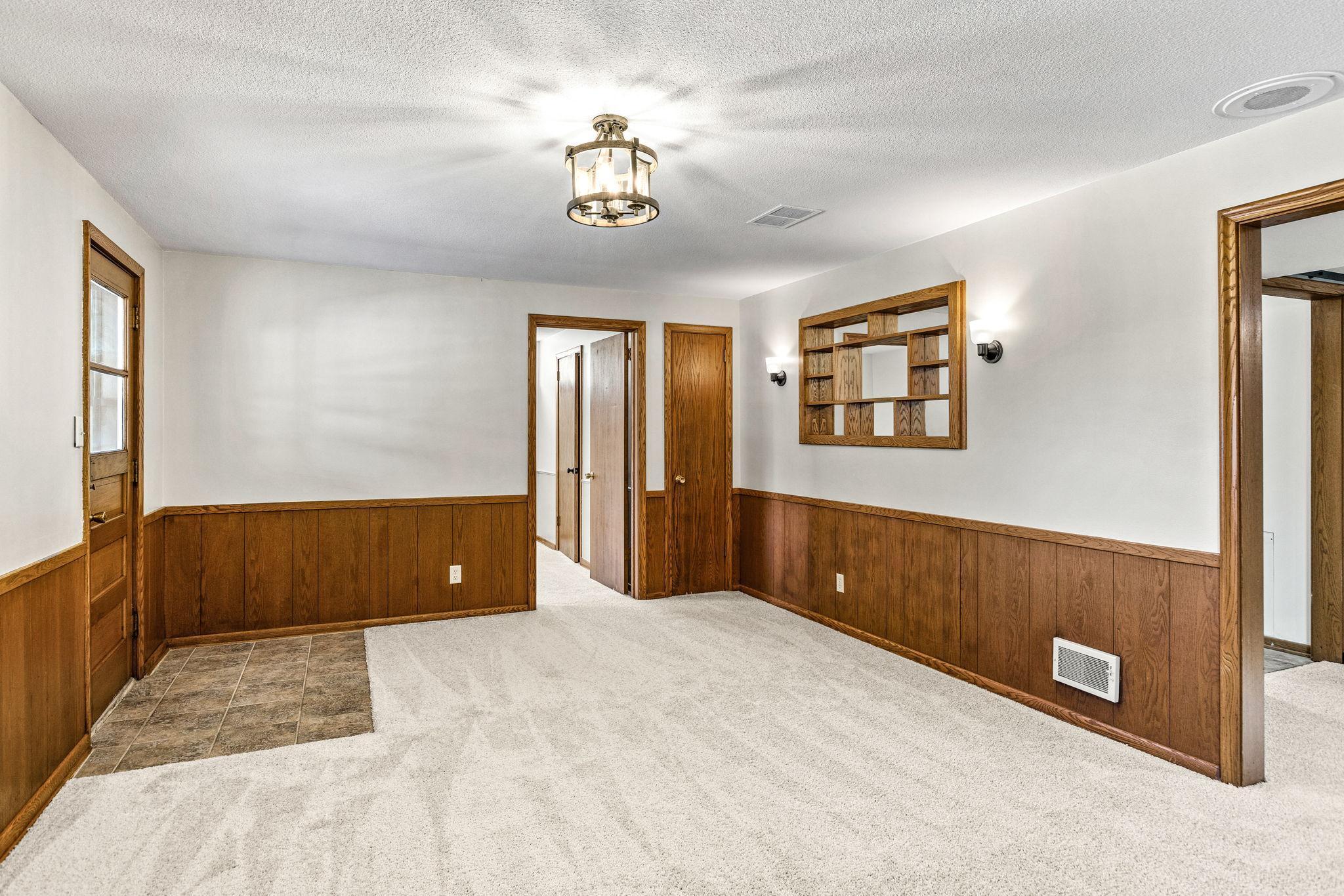 2310 Jones Place Bloomington, MN 55431 - Photo 25 of 40