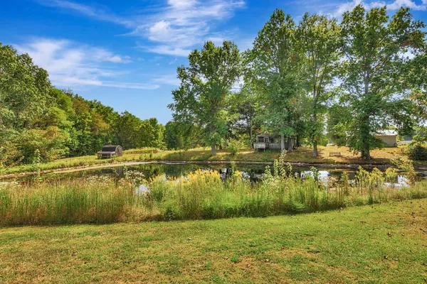 $549,900 | 1163 East Mud Pike Road, Osgood, IN 47037