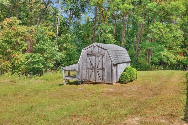 $549,900 | 1163 East Mud Pike Road, Osgood, IN 47037