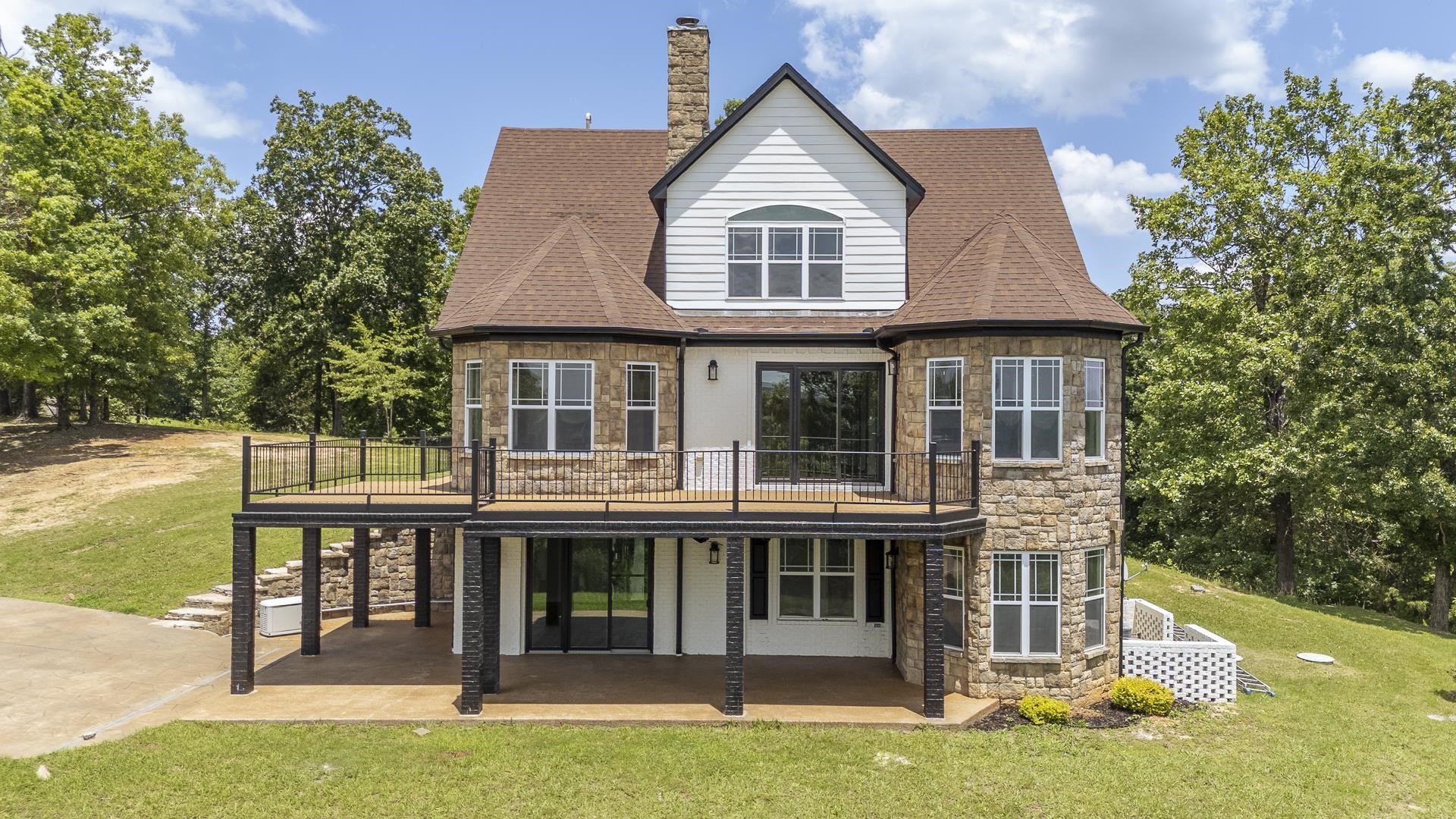 851 Rivers Edge Drive Bath Springs, TN 38311 - Photo 2 of 40
