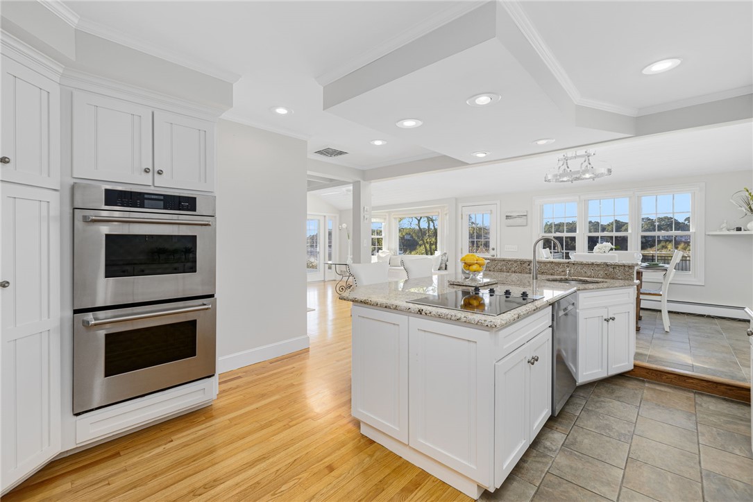 66 Dory Road Warwick, RI 02886 - Photo 3 of 48