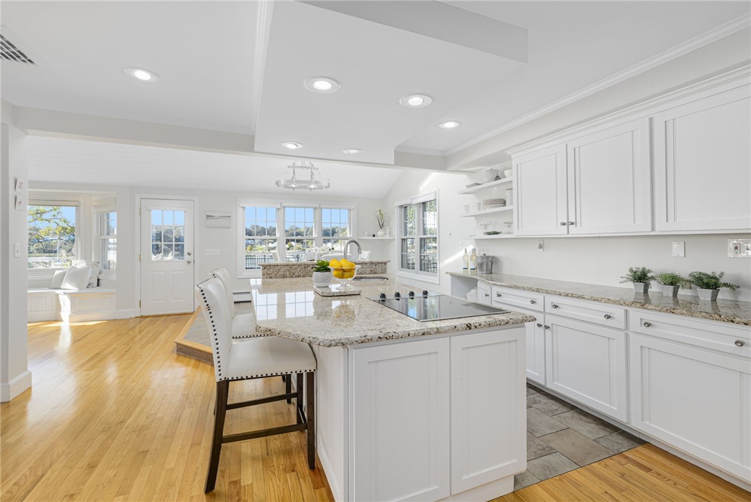 66 Dory Road Warwick, RI 02886 - Photo 4 of 48