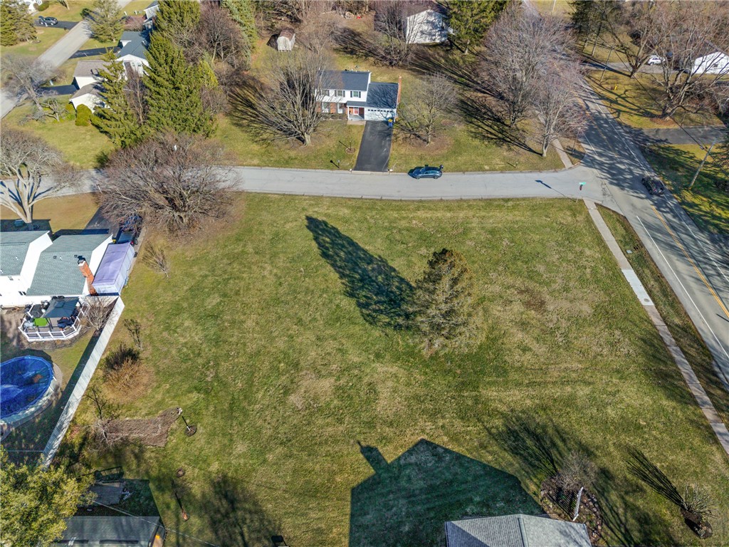 668 Embury Road Penfield, NY 14625 - Photo 4 of 7