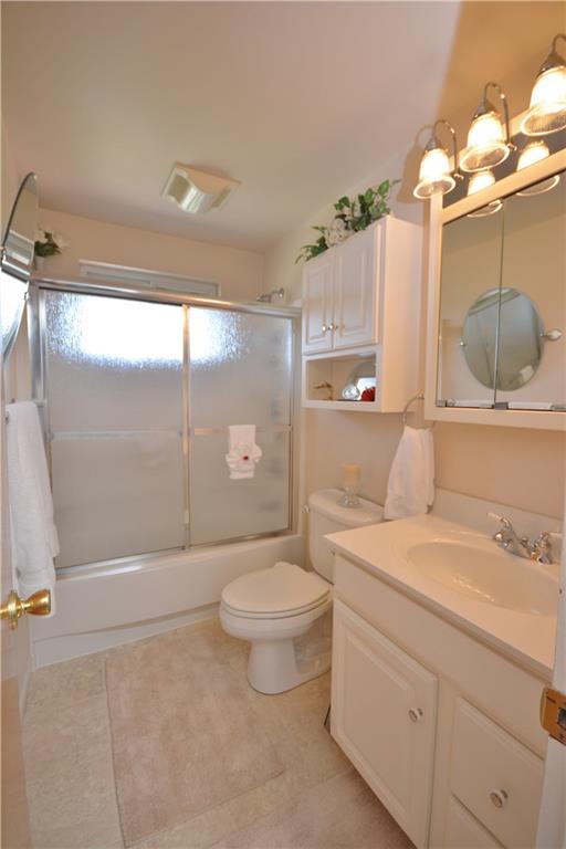 296 Ewings Mill Road Coraopolis, PA 15108 - Photo 9 of 19 Beautifully updated bath
