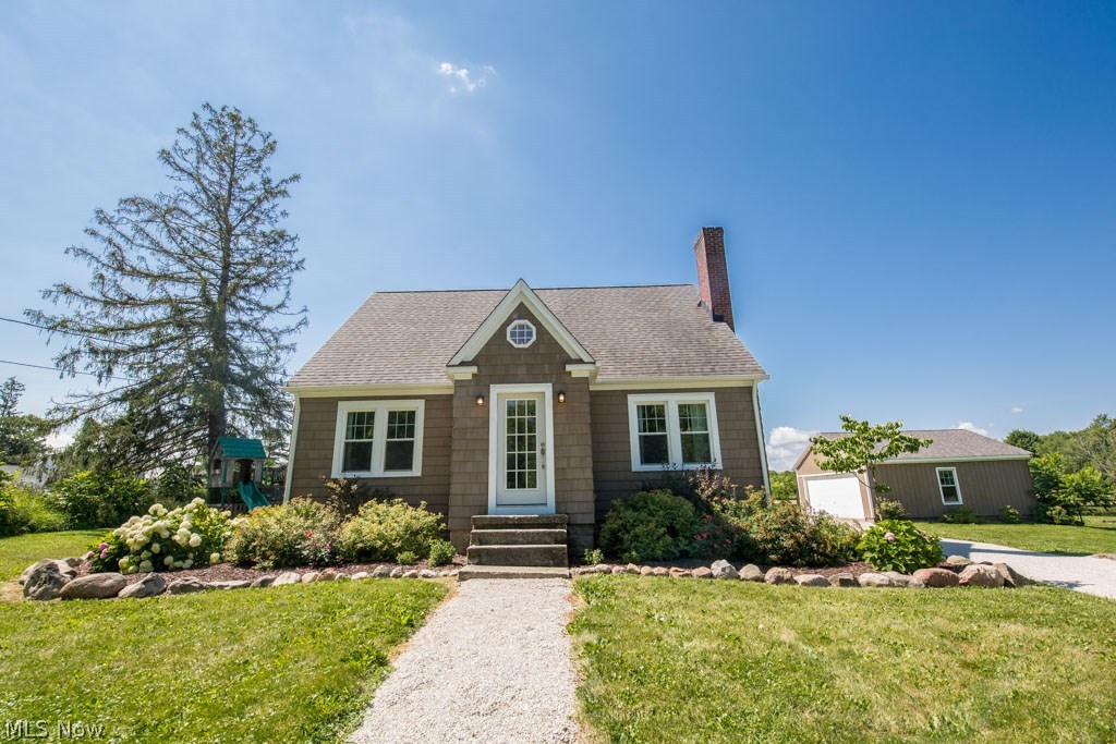 10237 Taylor May Road Chagrin Falls, OH 44023 - Photo 3 of 25 Gallery Image 3