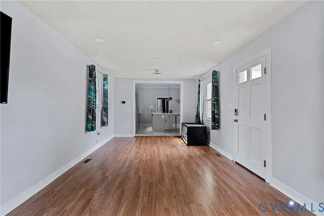 $314,900 | 166 Wright Avenue, Colonial Heights, VA 23834