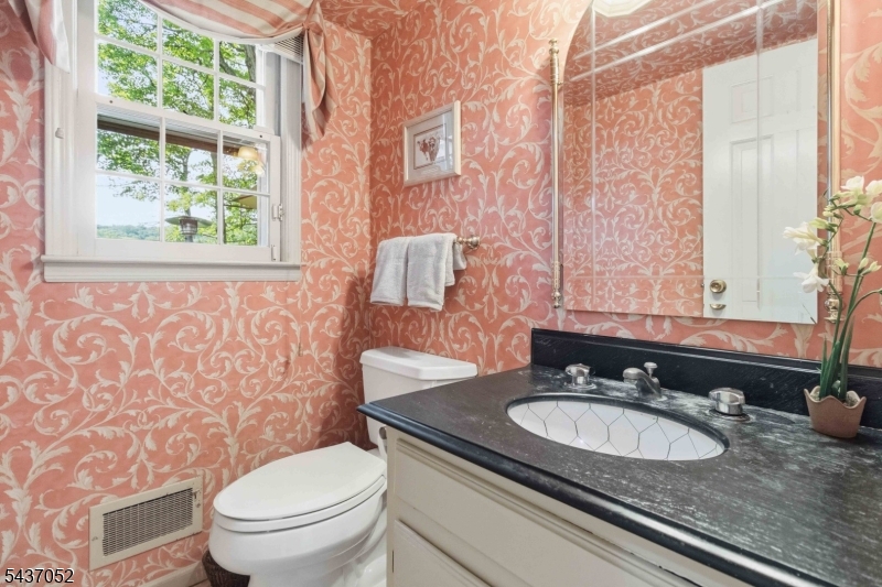 39 Meadowbrook Road Randolph, NJ 07869 - Photo 18 of 47