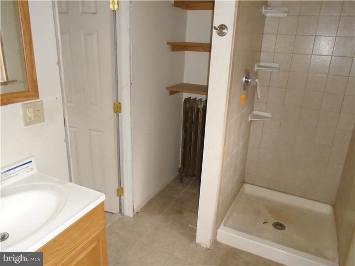 666 Mount Road Aston, PA 19014 - Photo 9 of 19 Bathroom