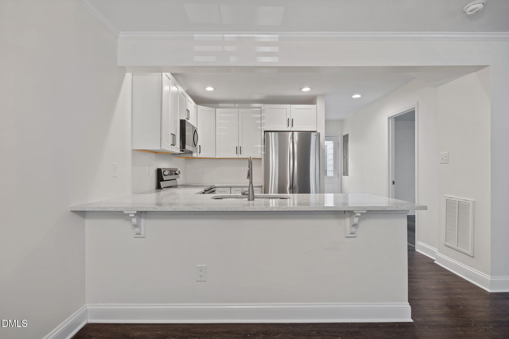1320 Dylan Heath Court Raleigh, NC 27608 - Photo 18 of 47 20-web-or-mls-IMG_5871