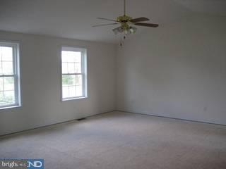 515 Lincoln Road, Unit 3 Reading, PA 19606 - Photo 4 of 6 Gallery Image 4