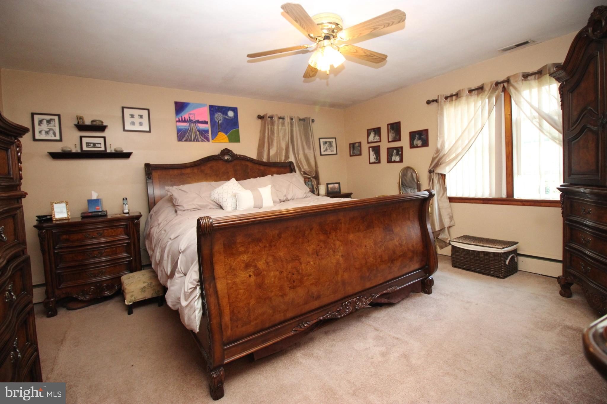 492 Edinburg Road Hamilton, NJ 08619 - Photo 10 of 22