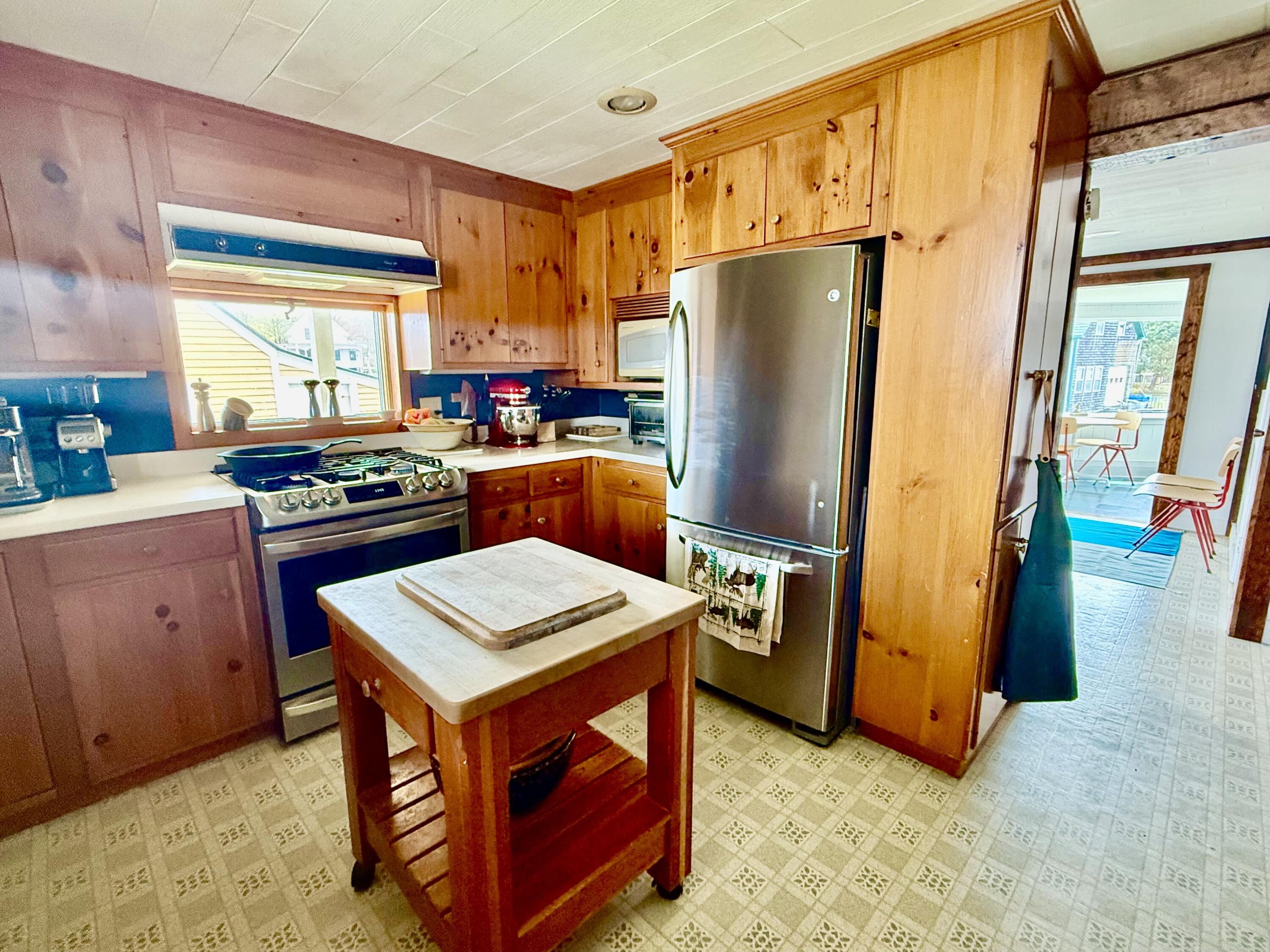 27 Clamshell Alley Vinalhaven, ME 04863 - Photo 13 of 36 IMG_0338