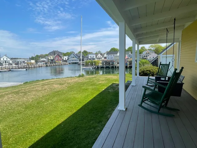 $1,250,000 | 27 Clamshell Alley, Vinalhaven, ME 04863