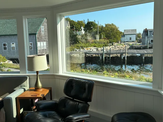 $1,250,000 | 27 Clamshell Alley, Vinalhaven, ME 04863