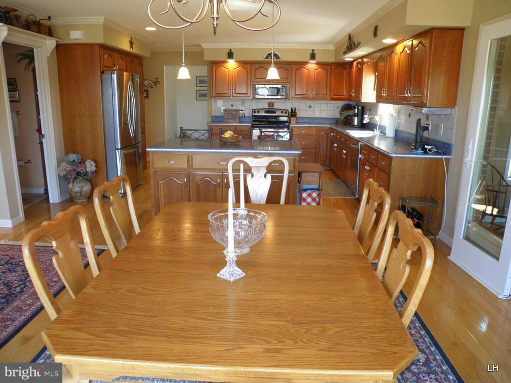510 Pear Tree Point Road Chestertown, MD 21620 - Photo 9 of 30 Dining Room