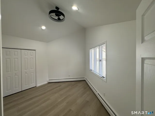 $2,800 | 4 Earls Court, Unit C, Farmington, CT 06032