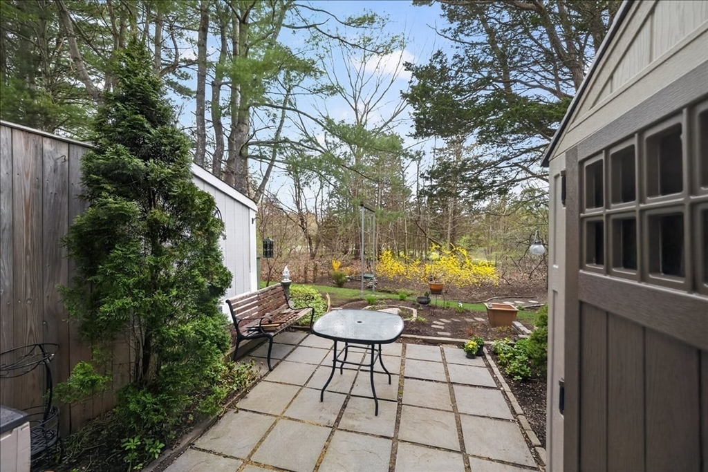 18 Beal's Cove Road, Unit F Hingham, MA 02043 - Photo 19 of 27