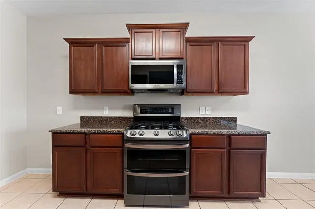 $300,000 | 504 Riverbed Drive, Crowley, TX 76036