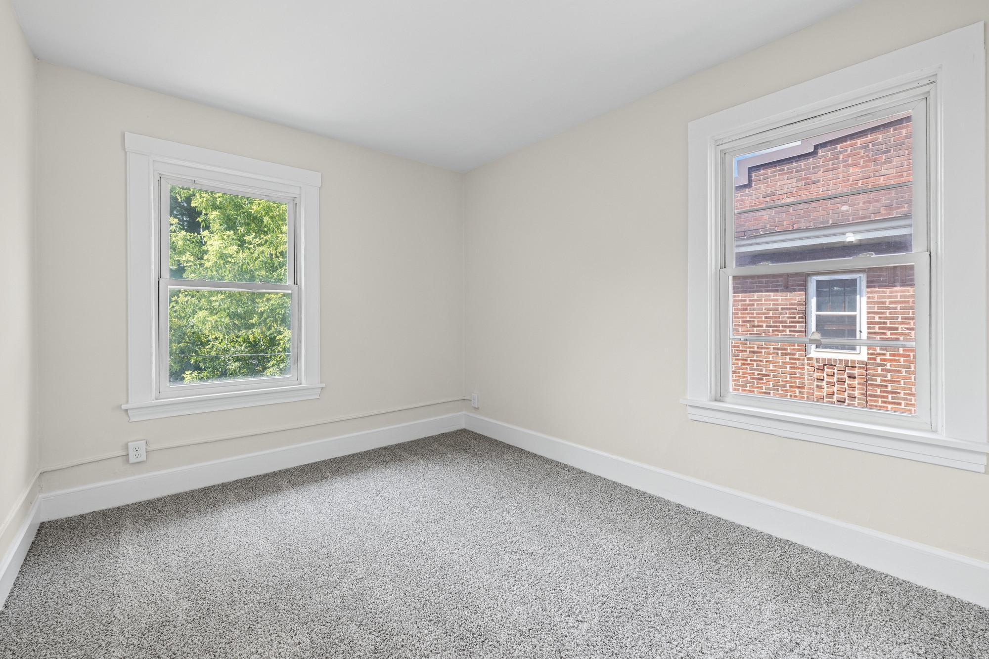 892 R Marshall Avenue St. Paul, MN 55104 - Photo 37 of 53 Gallery Image 37