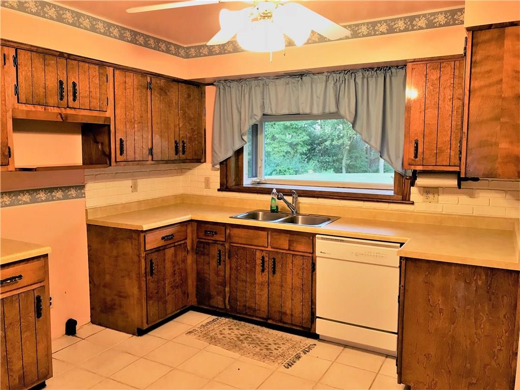 2020 Chicora Road Chicora, PA 16025 - Photo 13 of 22