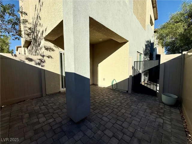 $2,430 | 7457 Onyx Star Street, North Las Vegas, NV 89084