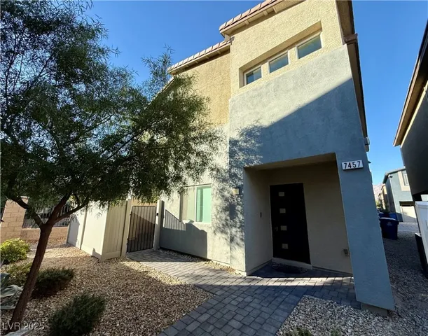 $2,430 | 7457 Onyx Star Street, North Las Vegas, NV 89084