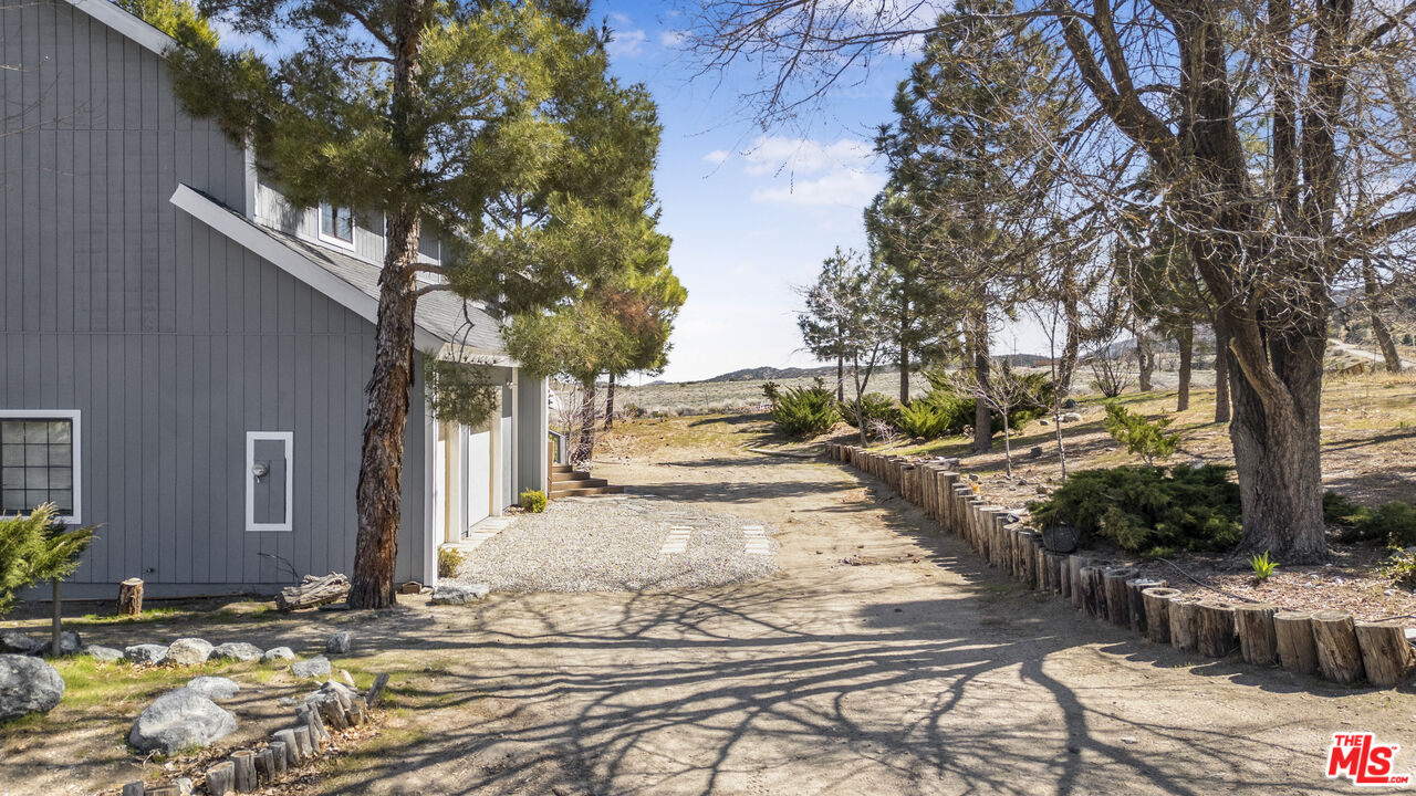 34315 Lancaster Road Lancaster, CA 93536 - Photo 40 of 43