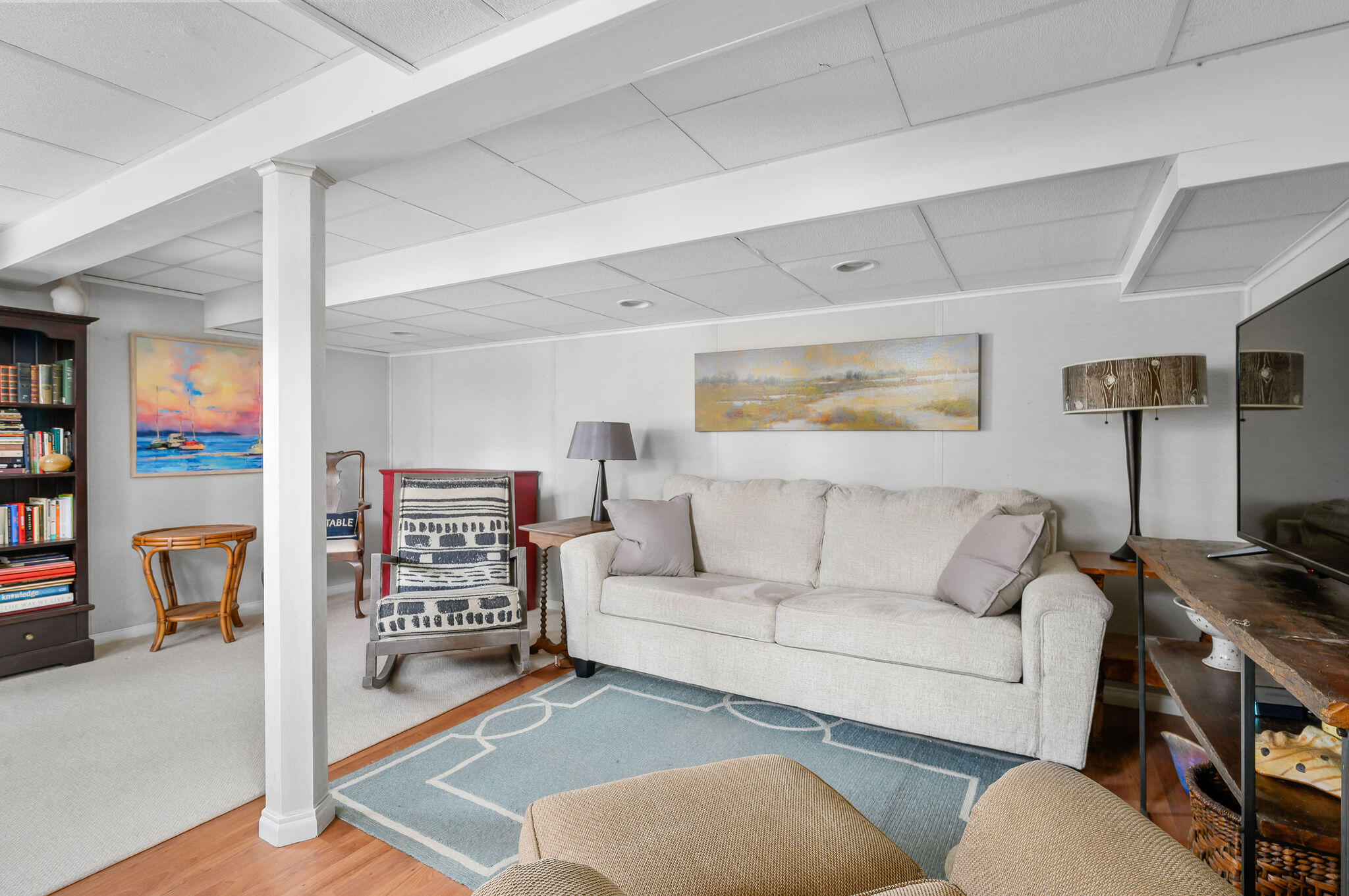 26 Beale Way Barnstable, MA 02630 - Photo 39 of 64 a living room with furniture and a couch