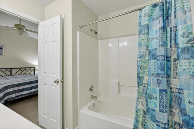 $189,900 | 8058 Shadow Oak Drive, North Charleston, SC 29406