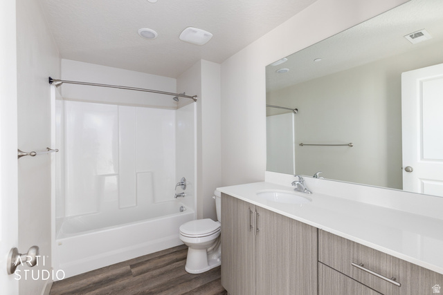 130 7th Street, Unit C304 Ogden, UT 84404 - Photo 17 of 24