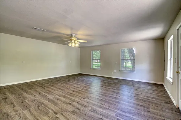 $2,400 | 225 Rs County Road 1278, Emory, TX 75440