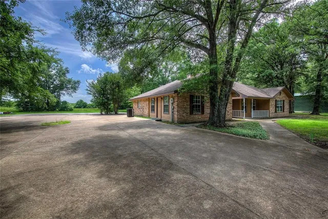 $2,400 | 225 Rs County Road 1278, Emory, TX 75440