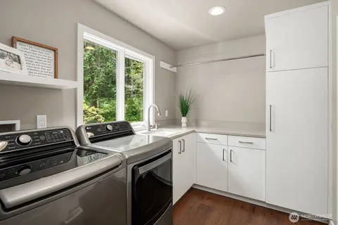 $2,398,000 | 8804 221st Avenue Northeast, Redmond, WA 98053
